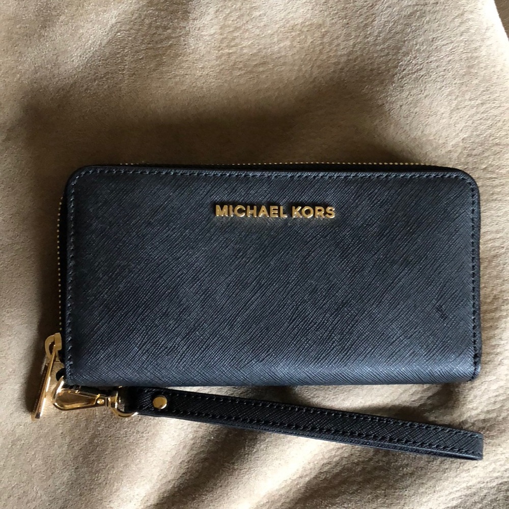 Michael Kors Wristlet